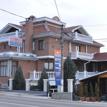Kompleks Fontana Vladičin Han Екстериор снимка